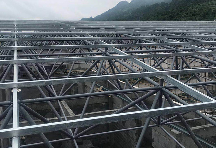 资阳仁怀冠英学校艺体楼网架